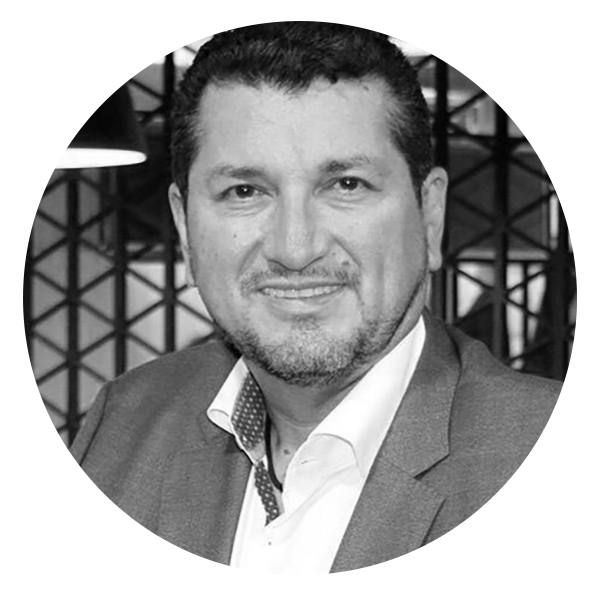 22 Eduardo de la Garza